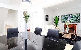 Large Family Duplex For 10 Guest With 2 Private Parking